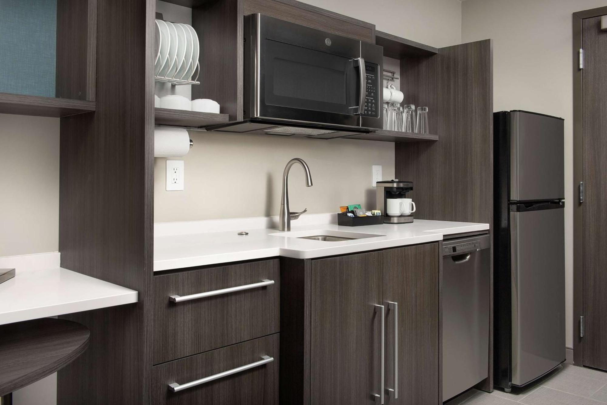 Home2 Suites By Hilton Denver Central Park Exterior photo