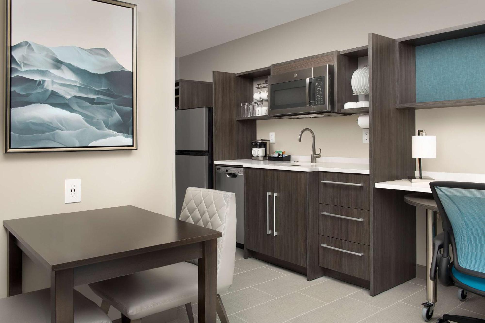 Home2 Suites By Hilton Denver Central Park Exterior photo